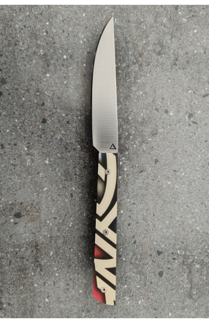N°2 | Couteau de table 21 cm | Ski recyclé, Corian® et titane
