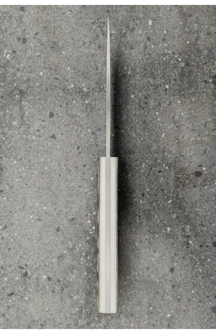 N°2 | Couteau de table 21 cm | Ski recyclé, Corian® et titane