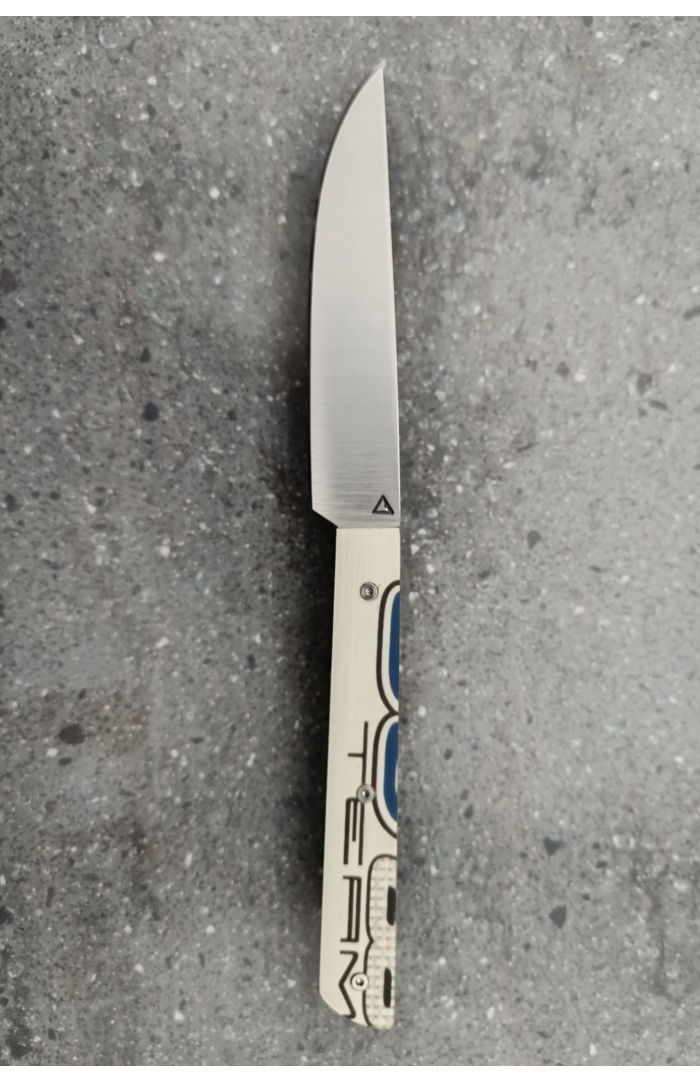N°2 | Couteau de table 21 cm | Ski recyclé, Corian® et titane