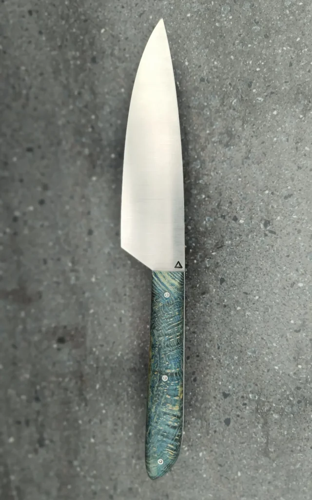 Couteau de chef artisanal avec manche en bois stabilisé bleu, vue recto